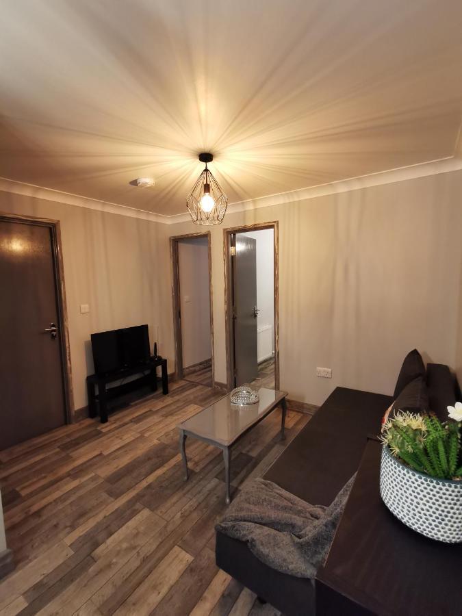Palaz 2 - 2 Bedroom Flat Edmonton Bagian luar foto